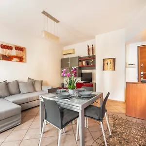 Martesana Flat With Balcony - M1 Gorla And Turro , Milano Italia